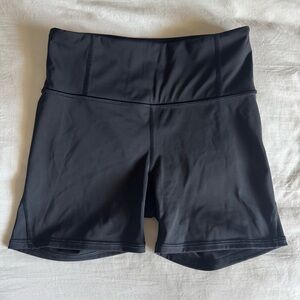 Athleta Lightning Bike Shorts 5”